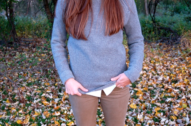 simple gray j.crew sweater, green jcrew toothpick jeans, simple jeans and sweater outfit